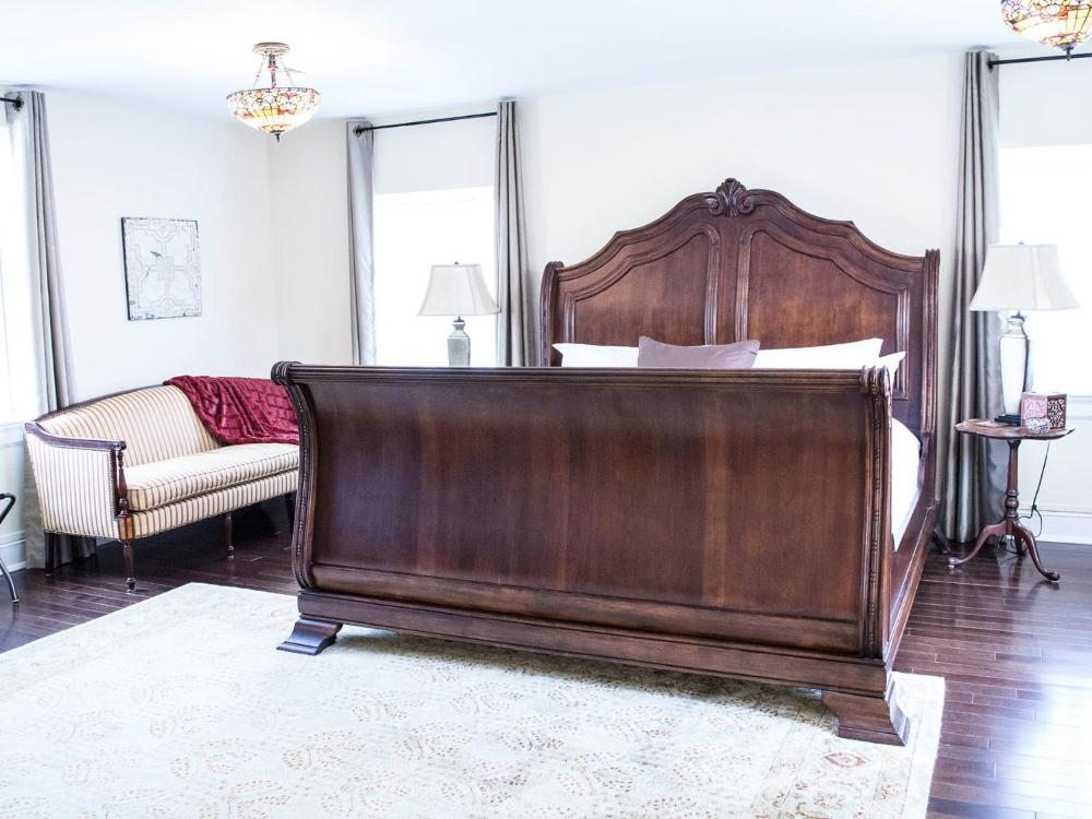 Suite with Garden View interior